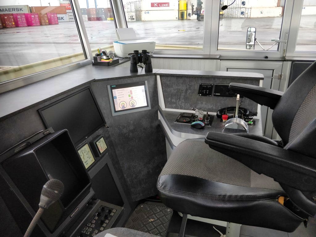 Oli-Chris — thumbnail 4